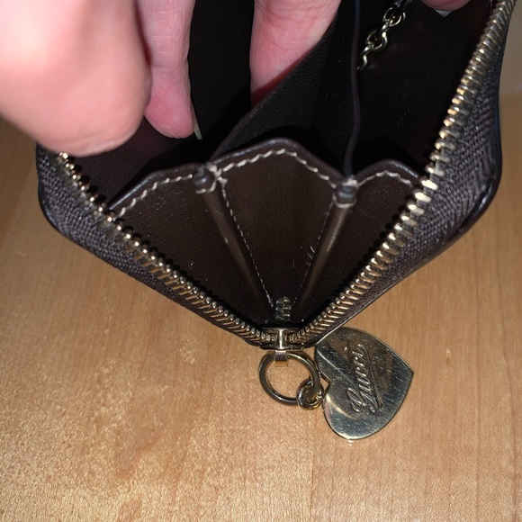 Gucci Card Case Wallet/Key Holder - Picture 8 of 16